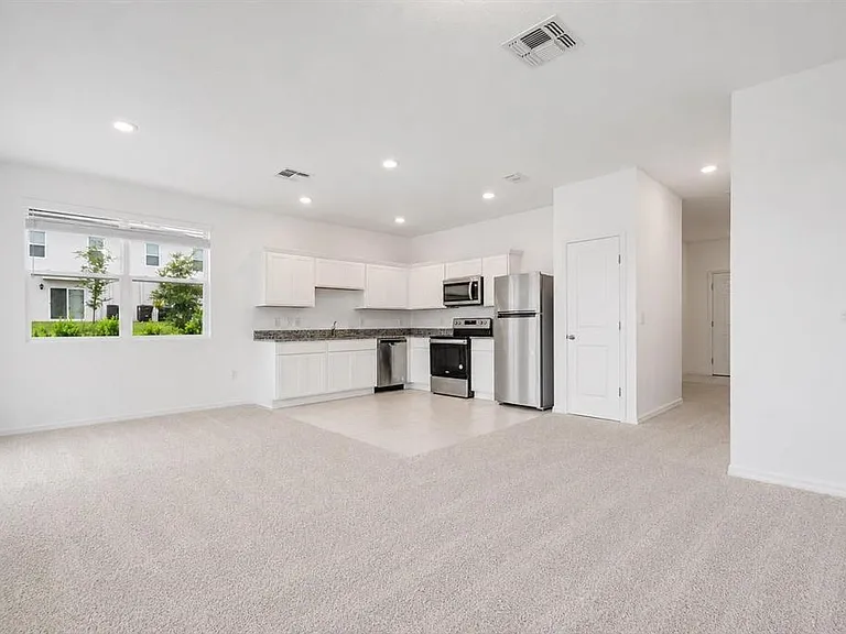 1105 Merrill St — Photo 10