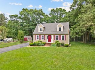 3 Anna May Cir, Bridgewater, MA 02324