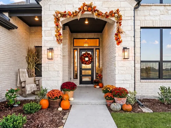 627 Ozark St, McLendon Chisholm, TX 75032