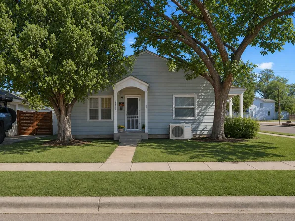 2202 18th St, Lubbock, TX 79401