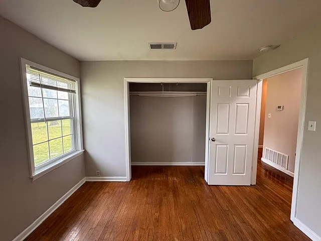 605 Phillips St — Photo 10
