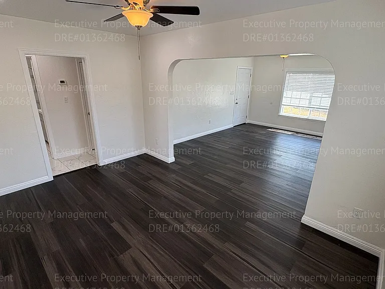 104 S Kincaid St — Photo 8