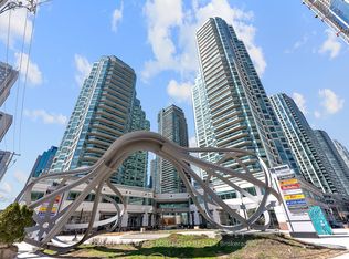 10 Yonge St #3302, Toronto, ON M5E 1R4