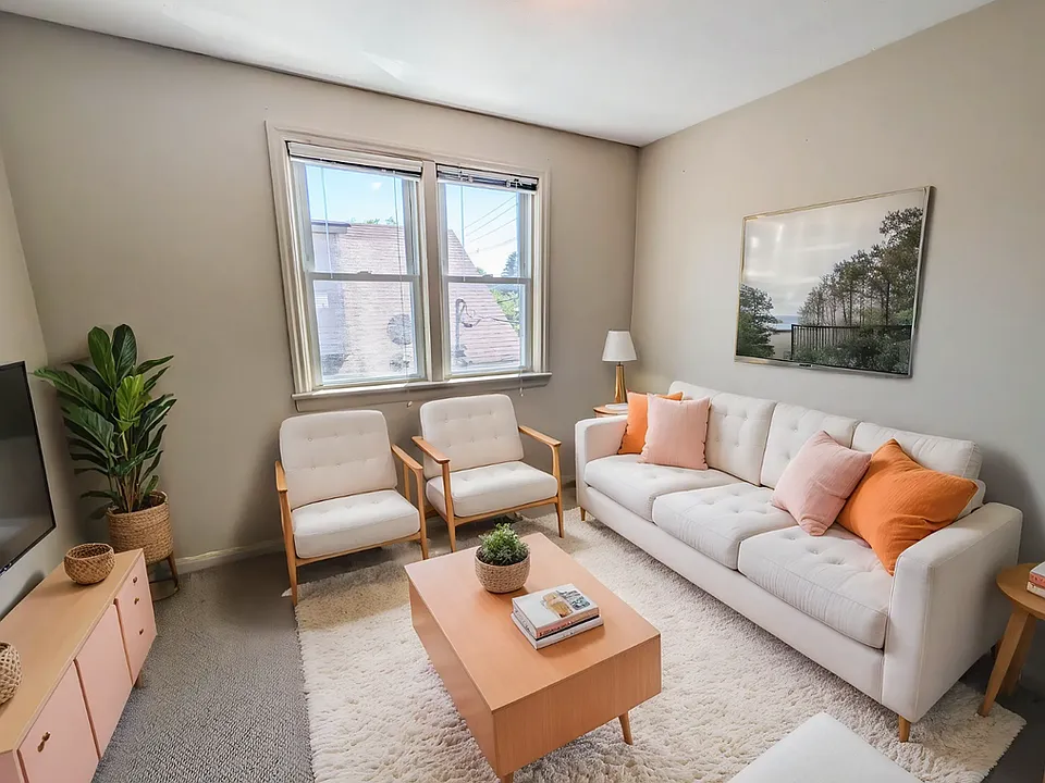 106 Haig St #2