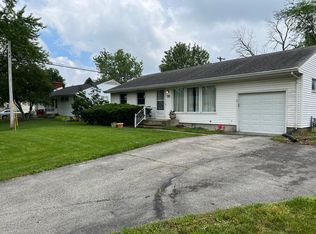 1905 Cypress Dr, Champaign, IL 61821