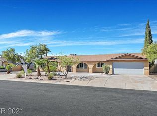 140 E Rochell Dr, Henderson, NV 89015