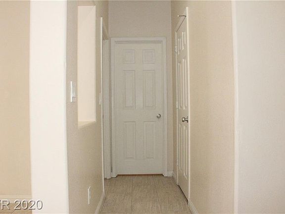 3rd image of 6780 Antique Oak Ct