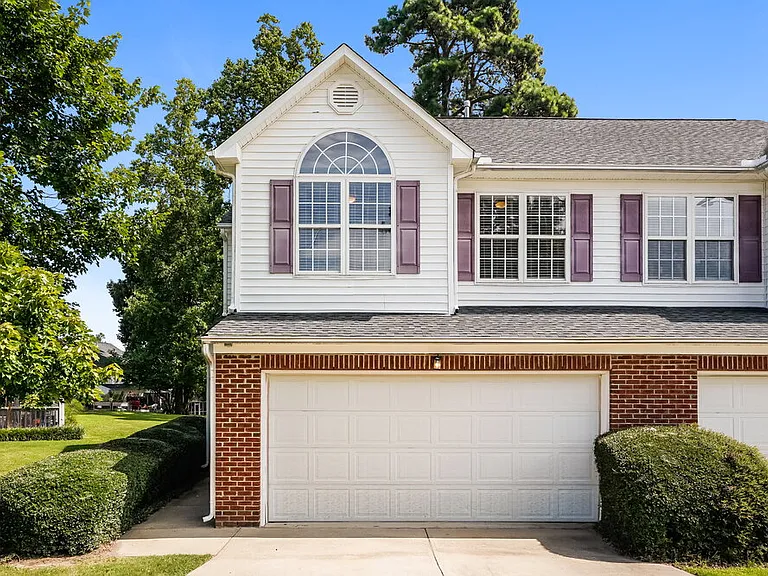 2232 Castle Pines Dr — Photo 1