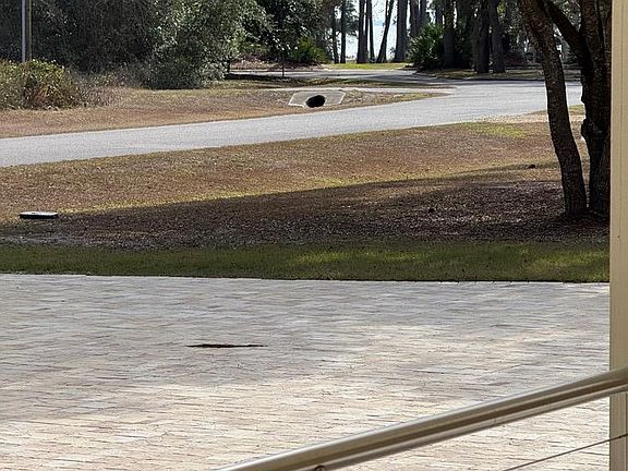 3rd image of 227 Boncycle Land Dr