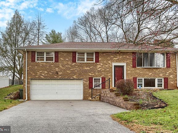 2nd image of 2589 Audlyn Dr