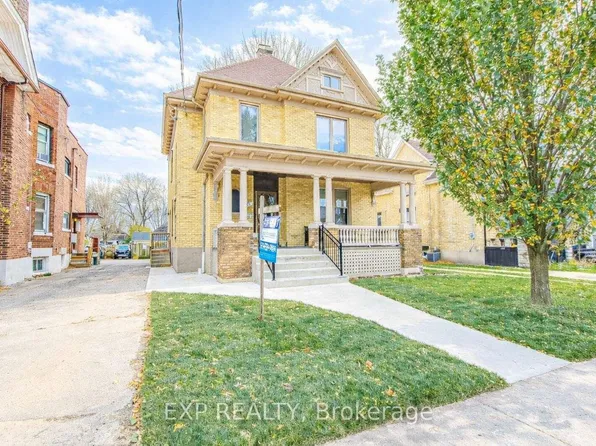 1197 York St Unit 2, London, ON N5W 2T8