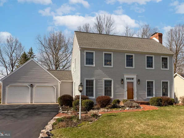 611 Lynnwood Dr, Boalsburg, PA 16827