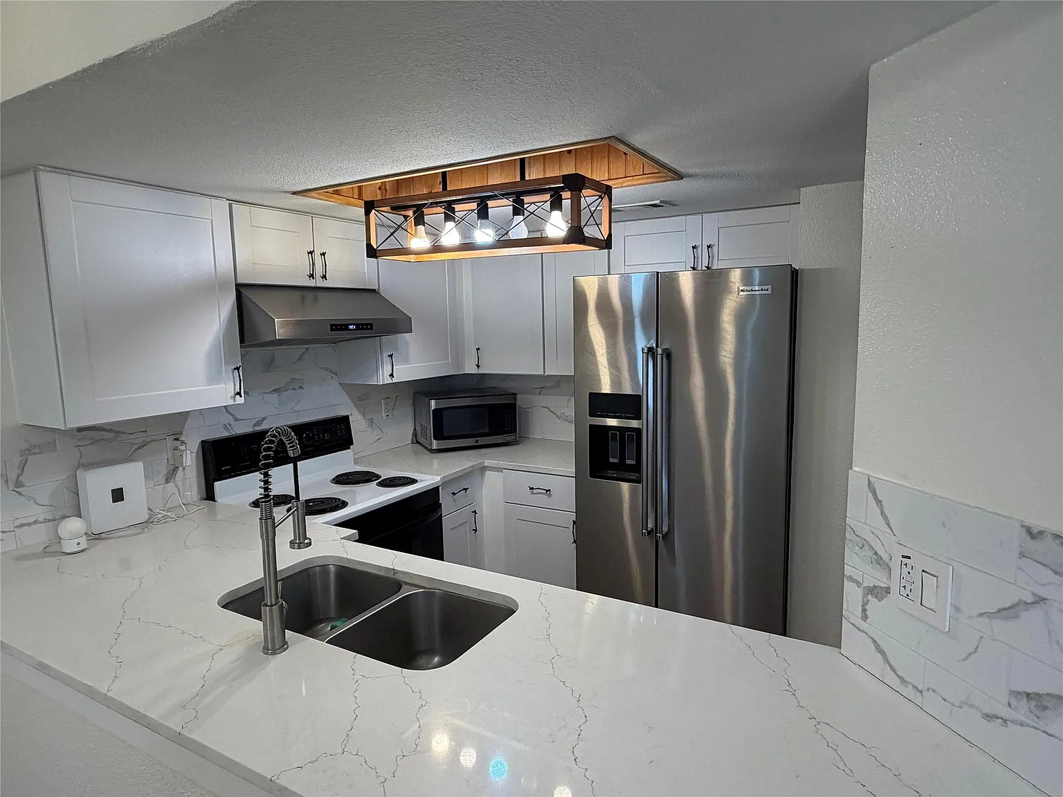 2 bed, 778 sqft, $1,600 — Photo 4