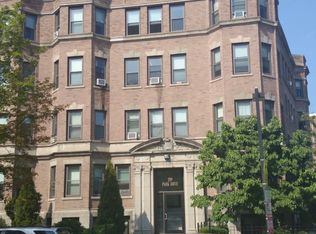 223 Park Dr APT 43, Boston, MA 02215
