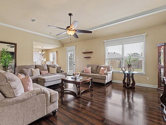 4th image of 2218 Moortown Dr