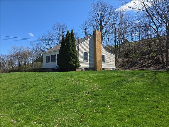 3rd image of 242 Stone Quarry Rd