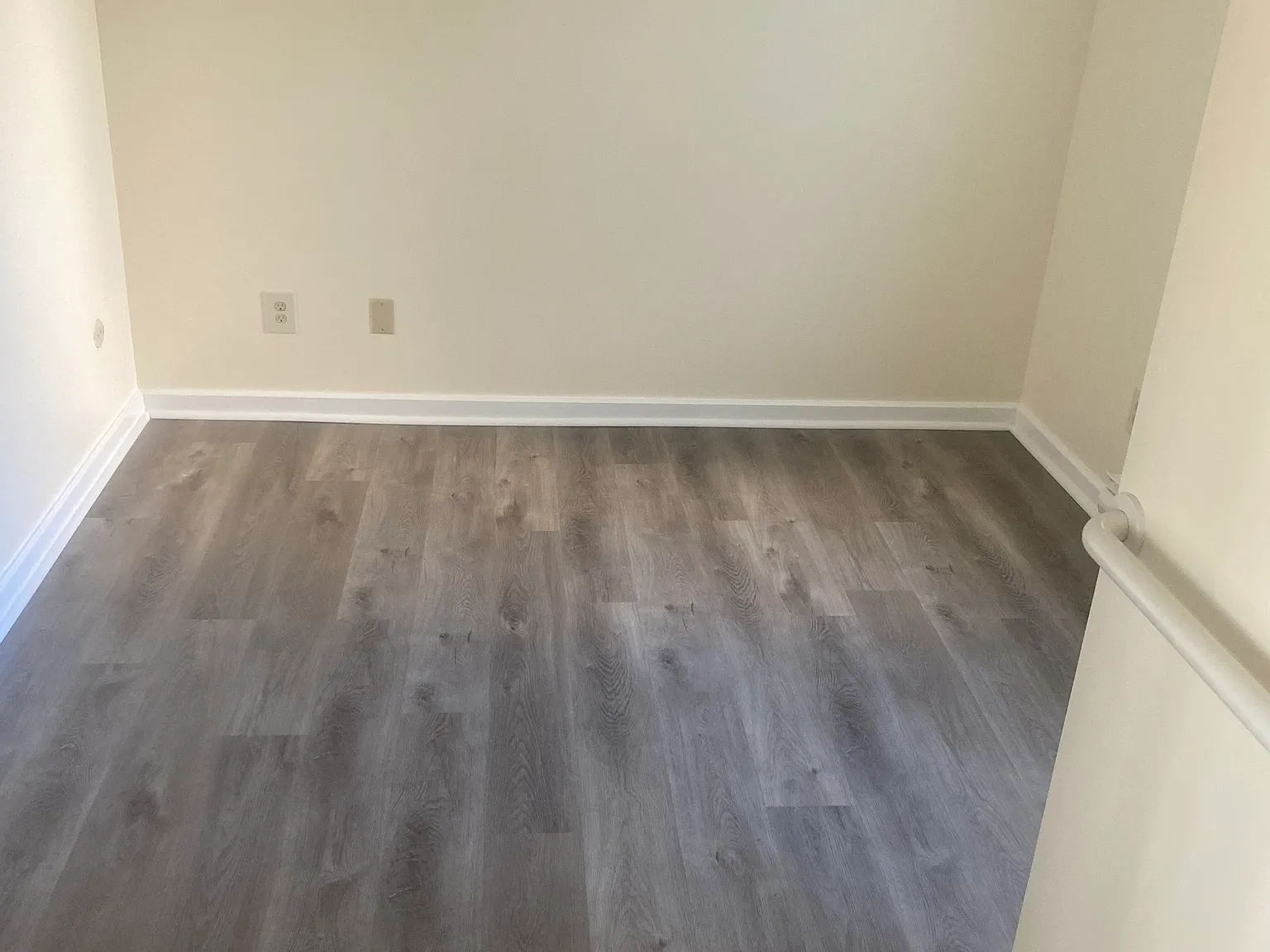 1 bed, 400 sqft, $1,400 — Photo 4
