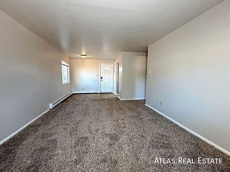4357 N Chestnut St #203 — Photo 9