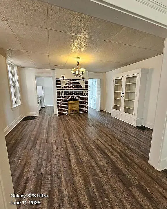 Unit Photo