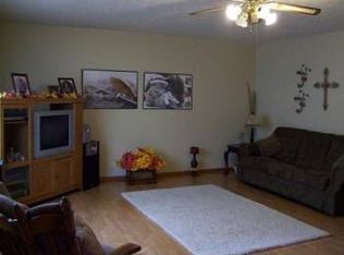 1206 S Madison Ave, Aurora, MO 65605