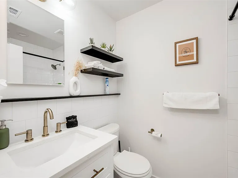 2516 Friar Tuck Ln — Photo 30