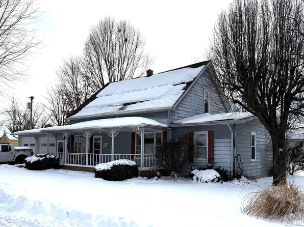 402 W Chestnut St, West Frankfort, IL 62896