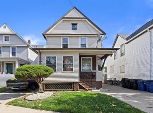 1629 Taylor Ave, Racine, WI 53403