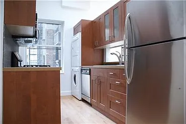 Rented by R New York