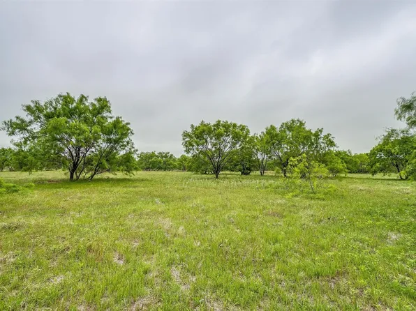 5 Ava Ln, Stephenville, TX 76401