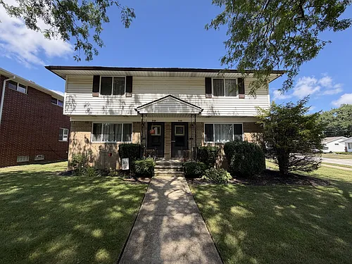9406 Independence Blvd Photo 1