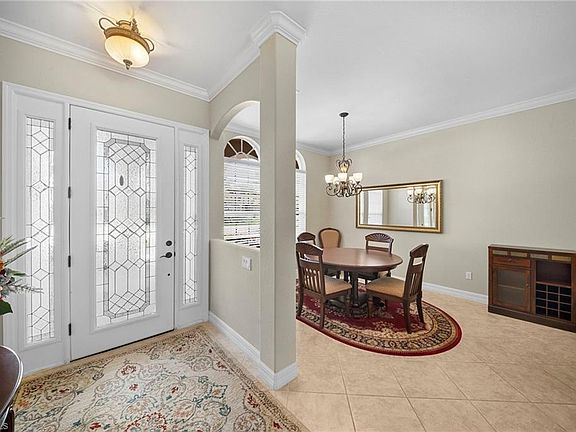 5th image of 10053 Lions Bay CT