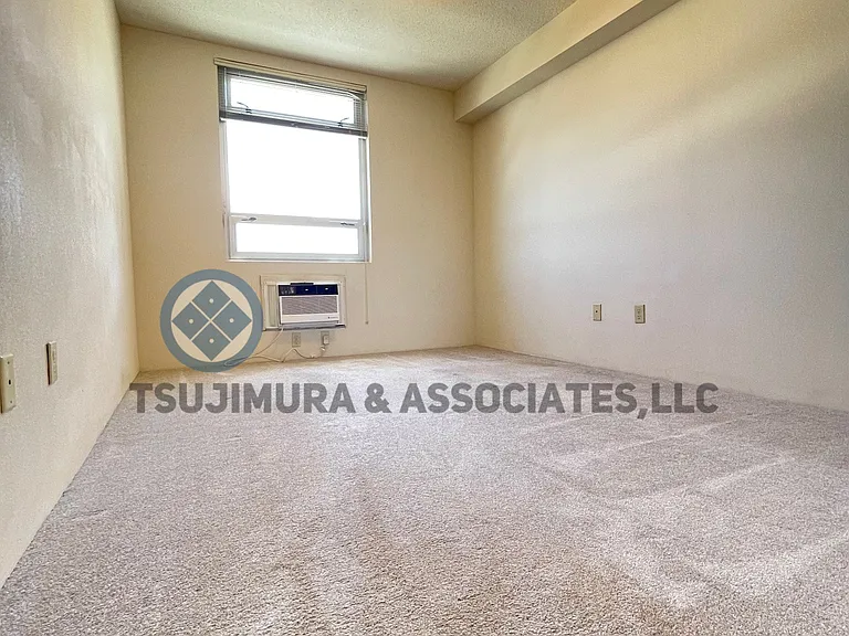 1315 Kalakaua Ave #1004 — Photo 3