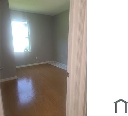 4th image of 5533 Huwood Ct #1