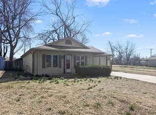 424 S Leonine Rd, Wichita, KS 67213