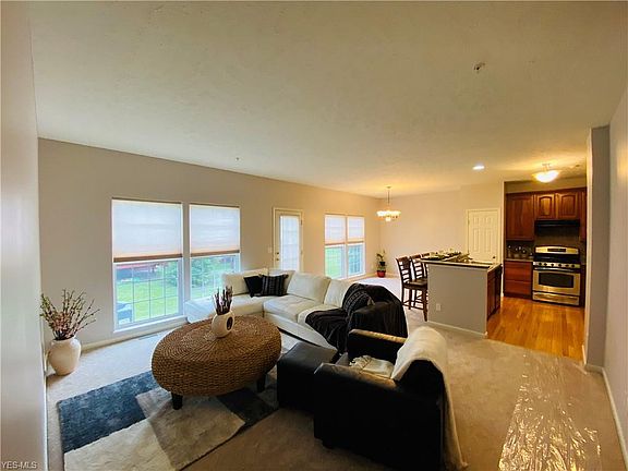 4th image of 2896 Andover Cir