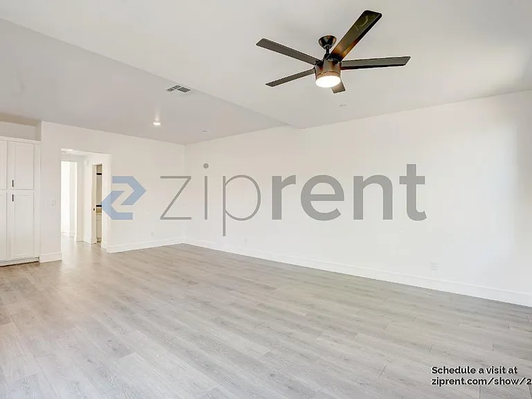 2203 Versaro Dr — Photo 5