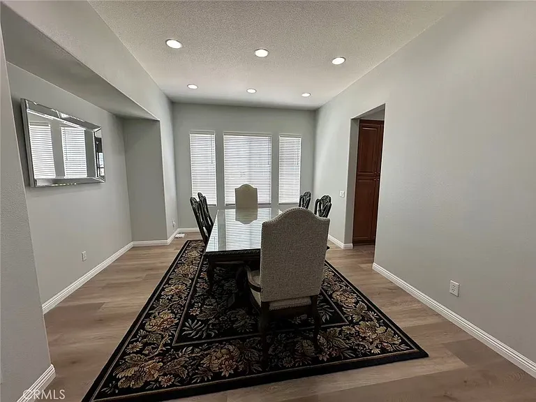 22276 Silverpointe Loop — Photo 6