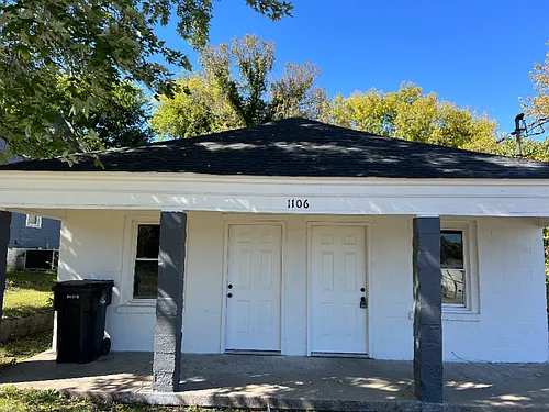 1106 Parker St Photo 1