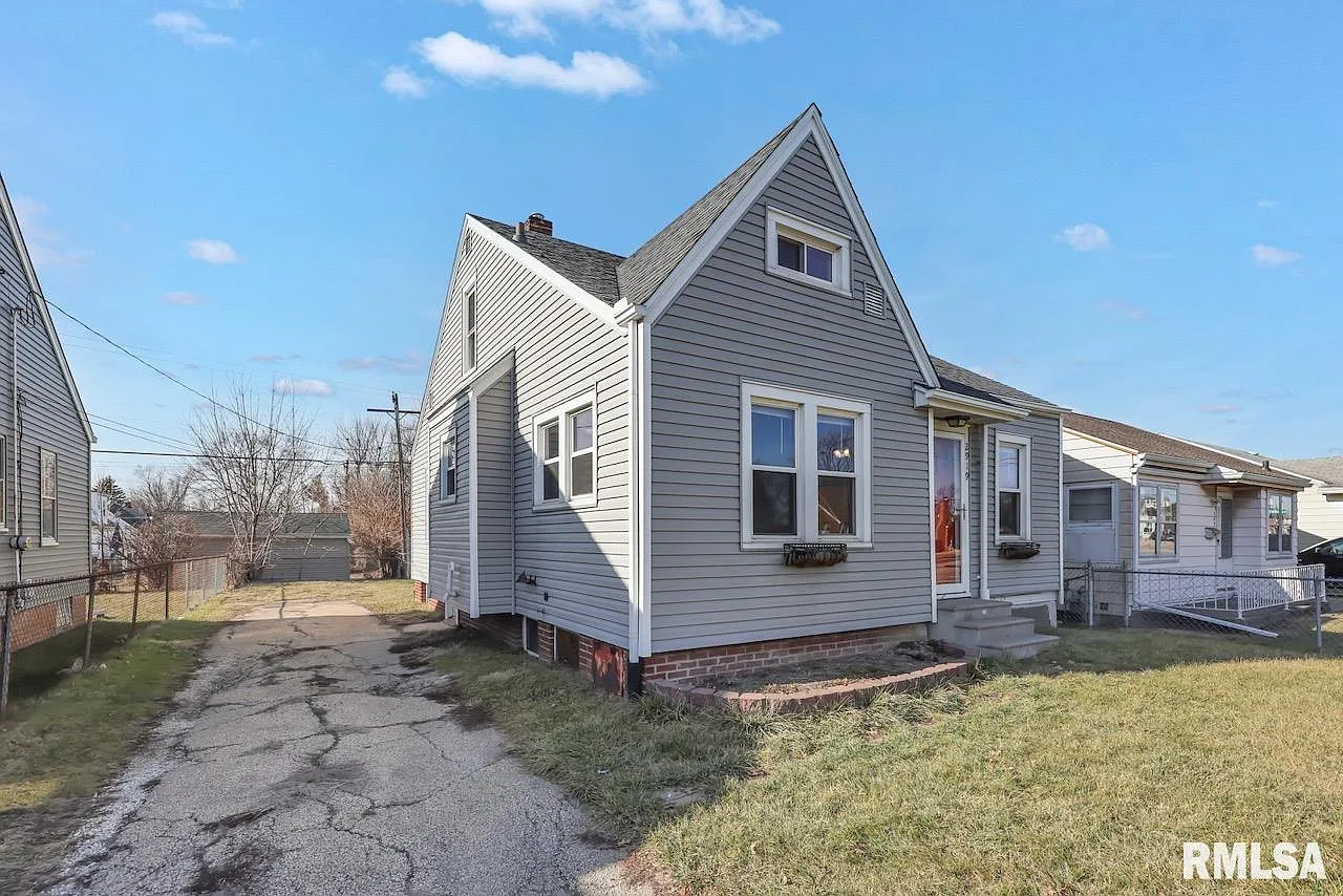 3 bed, 1.5 bath, 1224 sqft, $1,450 — Photo 2
