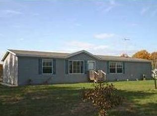 3065 1st Dr, Oxford, WI 53952