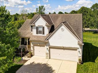 8869 Creekwood Dr, Canal Winchester, OH 43110