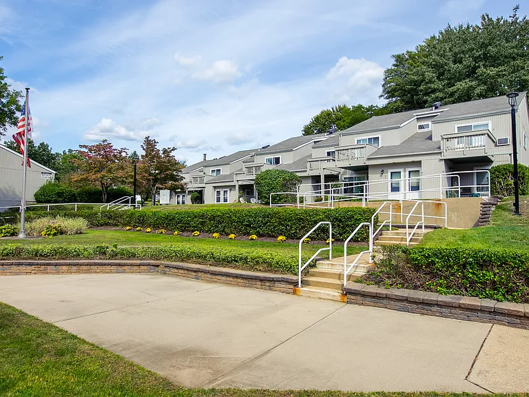 Siena Village (62 Years or Older, Income Limits Restrictions Apply) — Photo 27