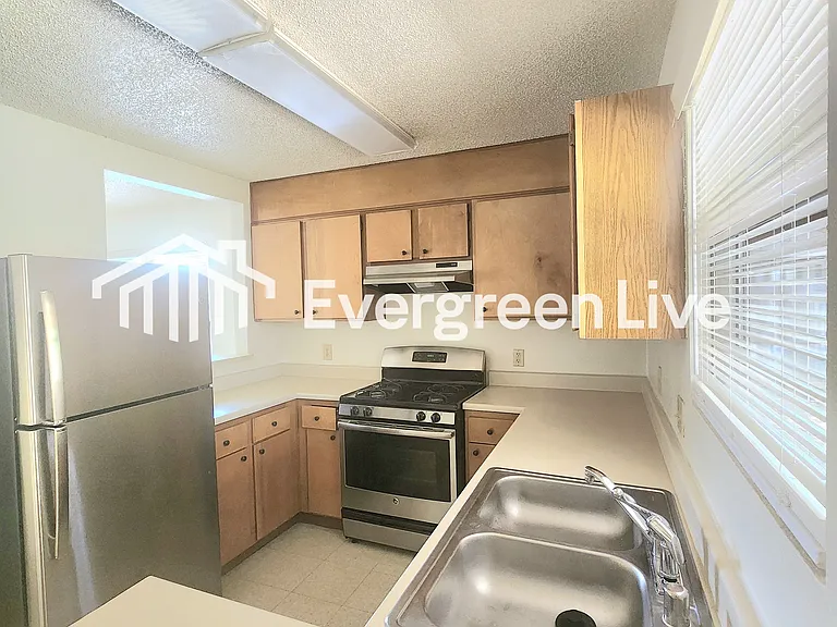2144 Tesuque Ct — Photo 13