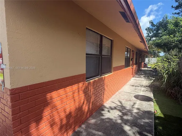 1132 NE 5th Ave APT 1, Fort Lauderdale, FL 33304