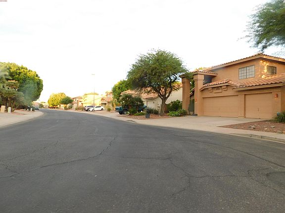 5th image of 1202 W Iris Dr