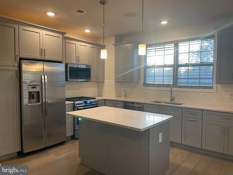 23255 Milltown Knoll Sq #102 — Photo 3