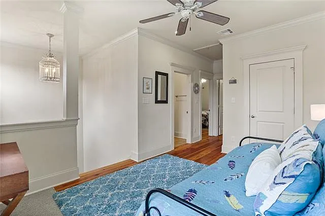 3213 Annunciation St — Photo 14