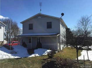 7590 Chestnut Ridge Rd, Lockport, NY 14094