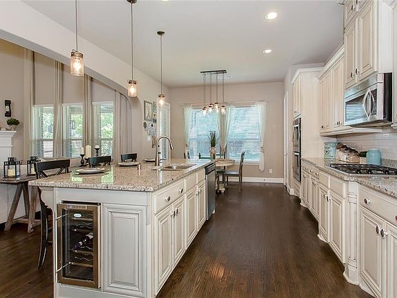 2nd image of 7324 Los Padres Pl