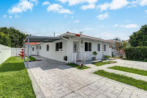 1745 SW 21st St #FRONT Photo 1 1745 SW 21st St #FRONT Photo 1